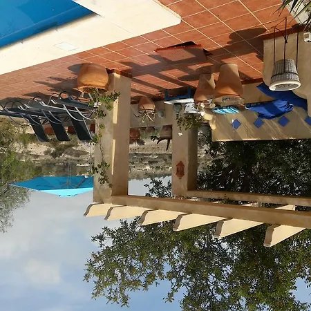 Bed & Breakfast Mas Del Conill 2*
